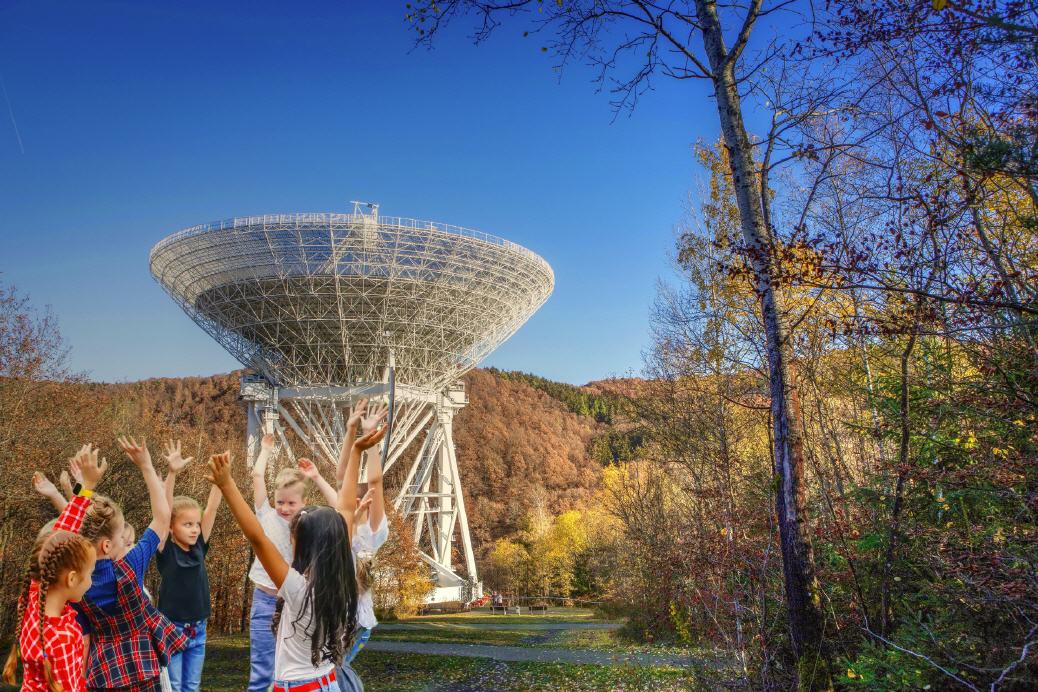 Schulausflug zum Radioteleskop