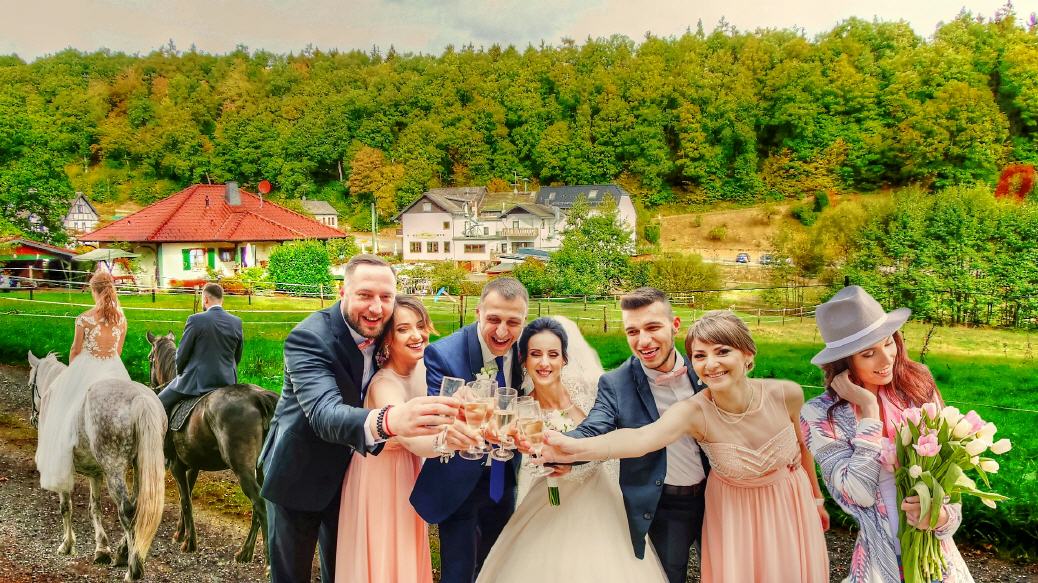 Doppelhochzeitsfeier im Landgasthof